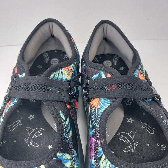 Bzees Tempo Womens size 9.5 M Tropical Floral Mary Jane Slip on Fabric Sneakers - Picture 9 of 14